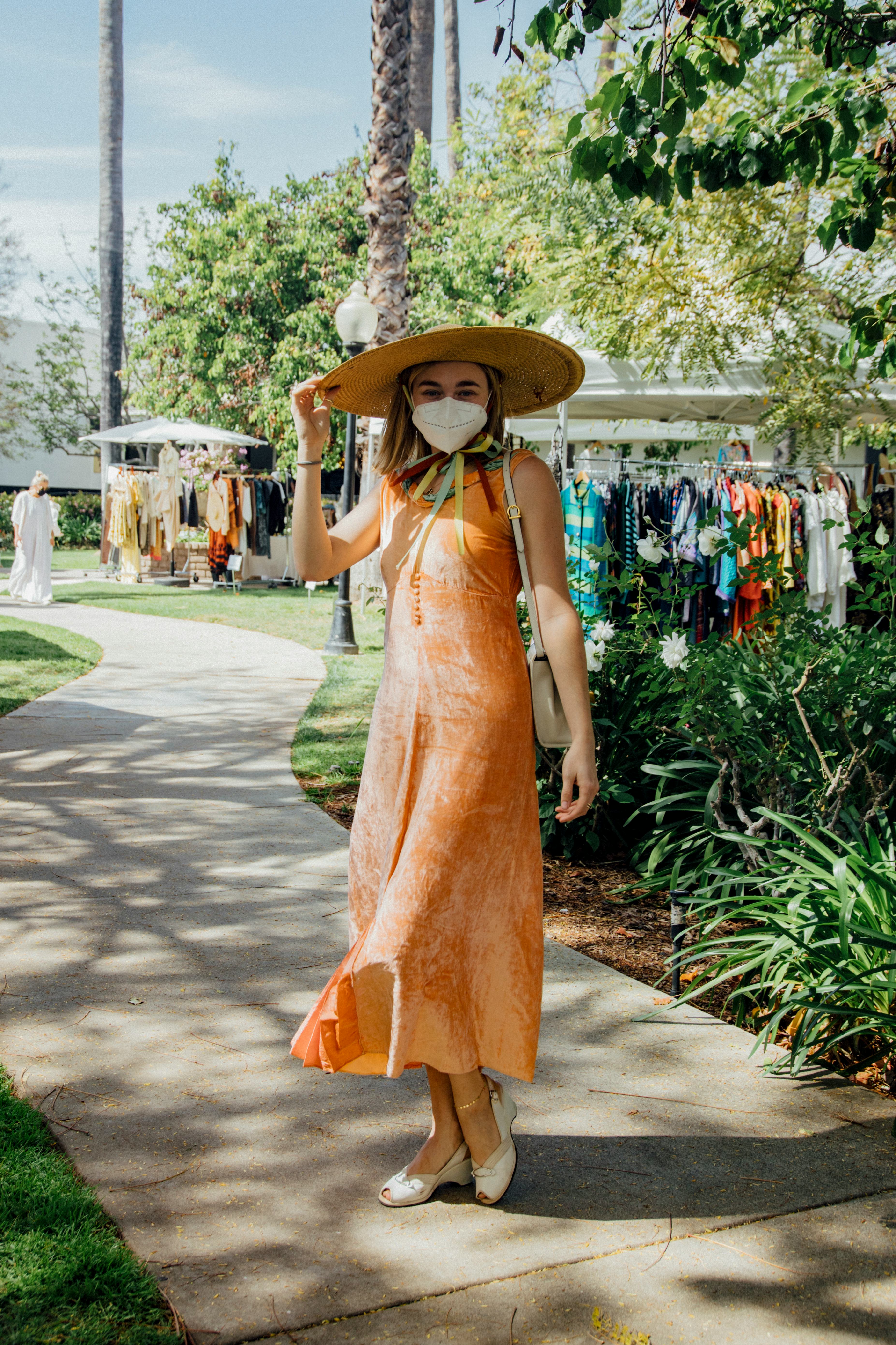 Street style look from the Pickwick Vintage Show, April 2021.