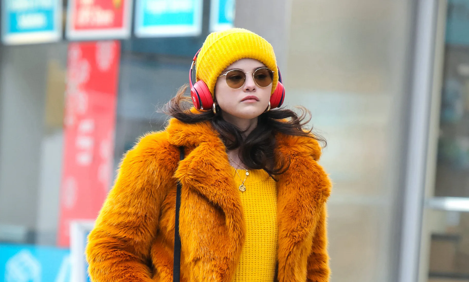 Selena Gomez styled \'\'Only Murders In The Building\'\' knitted cap Where to Shop Selena Gomez main image 2