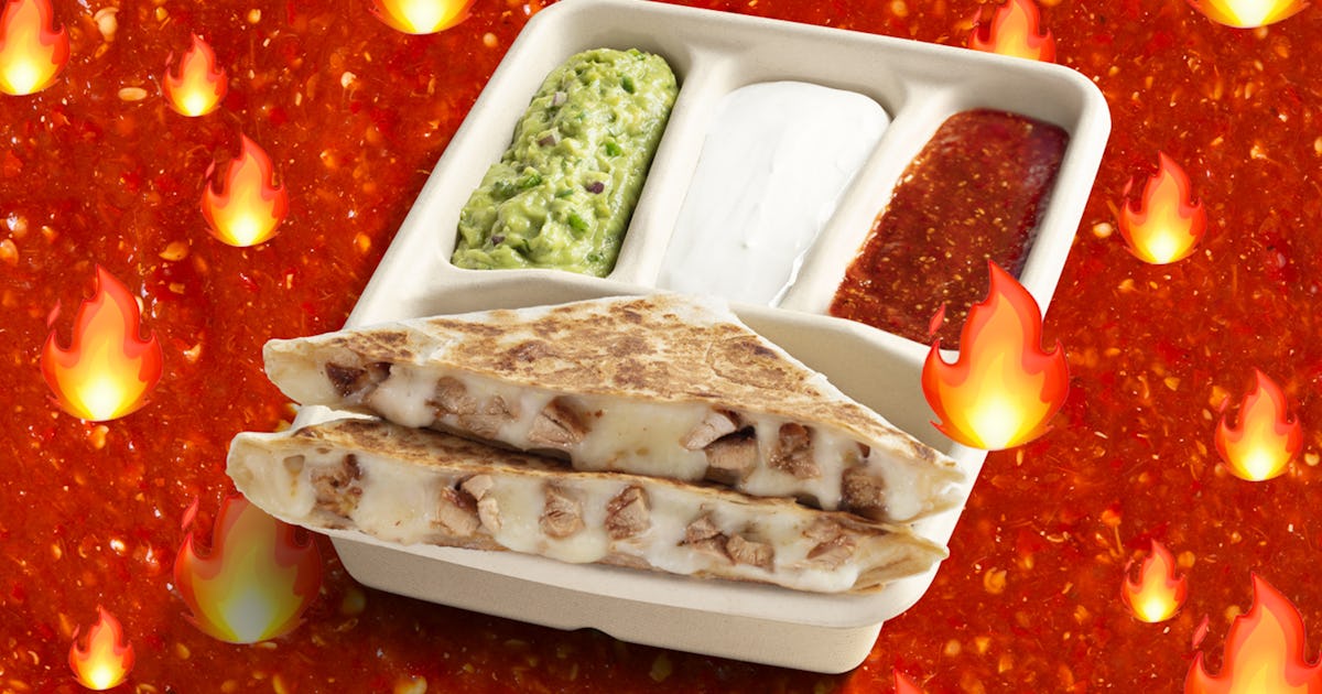 Tomatillo Red Chili Salsa Chipotle Here S How To Make Chipotle S Dragon Sauce With 2 Simple Ingredients Tomatillo Red Chili Salsa Chipotle Here S How To Make Chipotle S Dragon Sauce With 2 Simple Ingredients