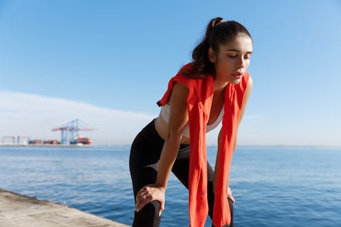 Experts explain whether you should work out when you have allergies.