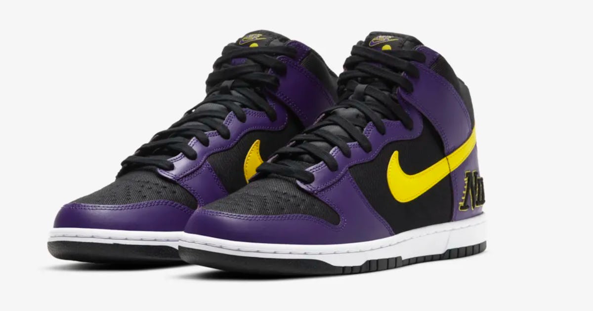 Purple and black 2025 nike high tops