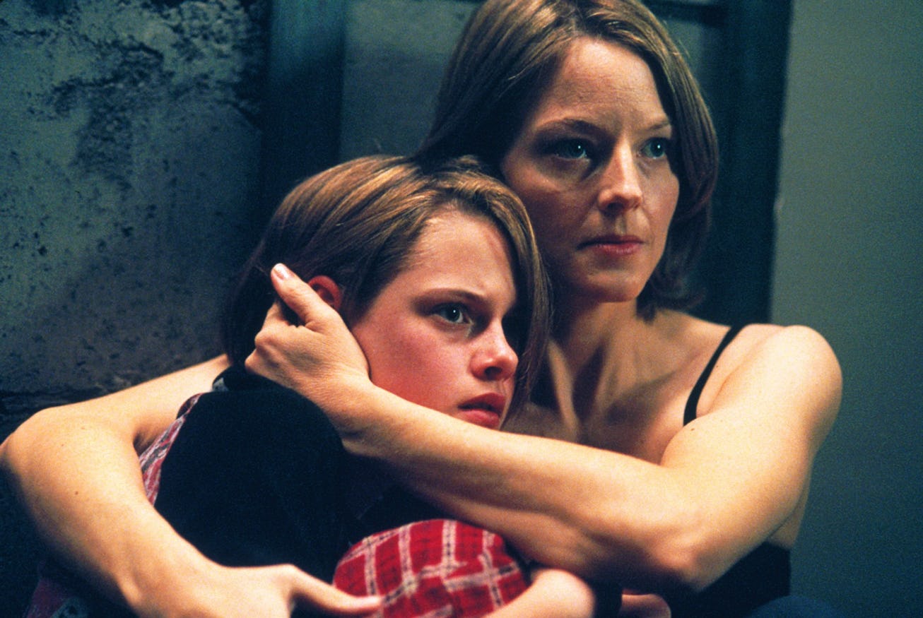 Kristen Stewart and Jodie Foster in Panic Room (2002).