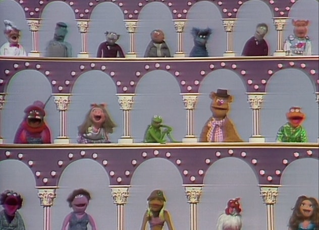'The Muppet Show' featured celebrity guest stars throughout its run in the '70s and '80s.