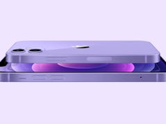 These tweets and memes about the purple iPhone 12 are obsessing over the color. 