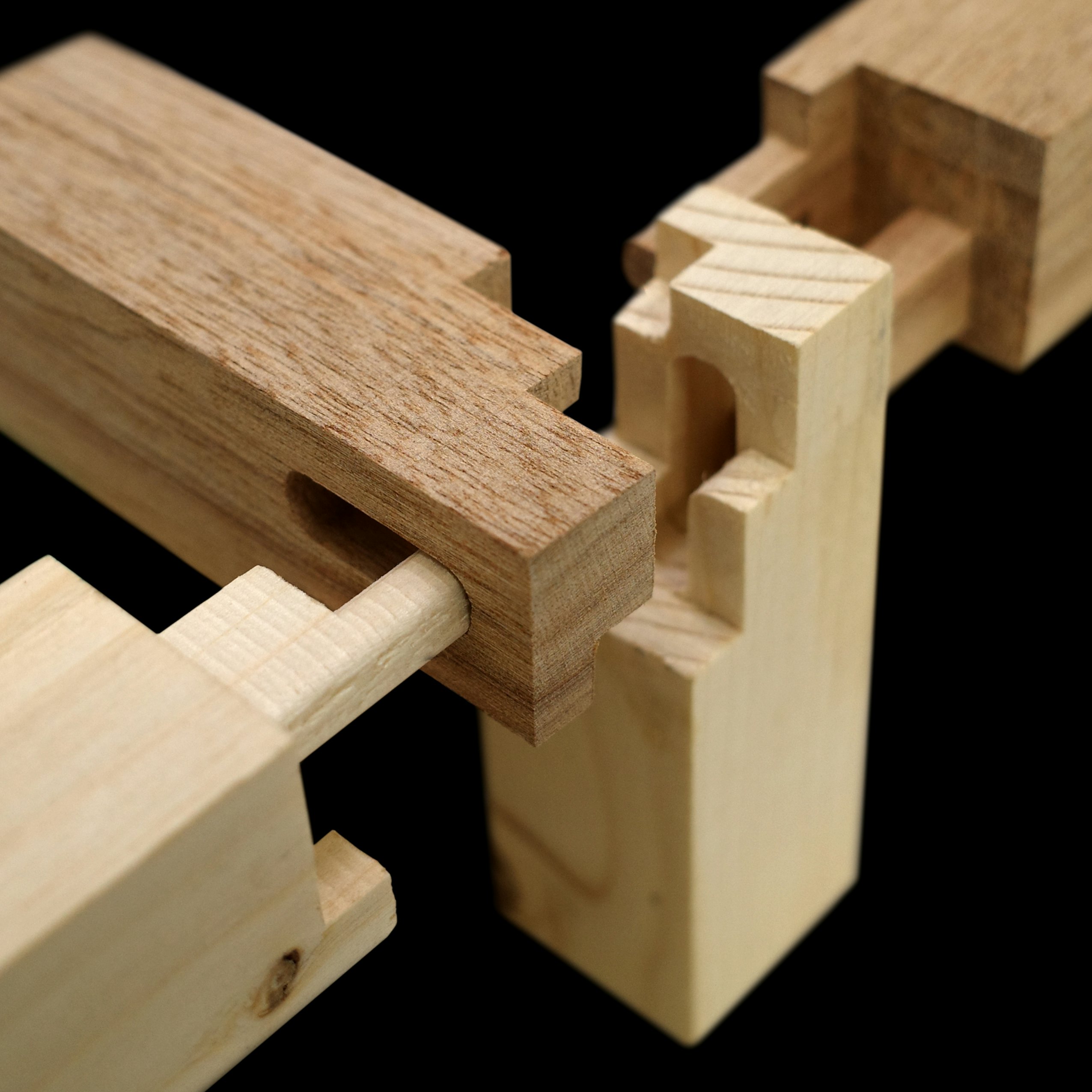 Learn the secrets of Japanese woodworking with this free software