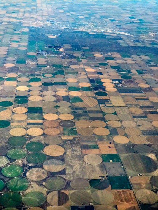 Groundwater irrigates Kansas farmland from Ogallala Aquifer