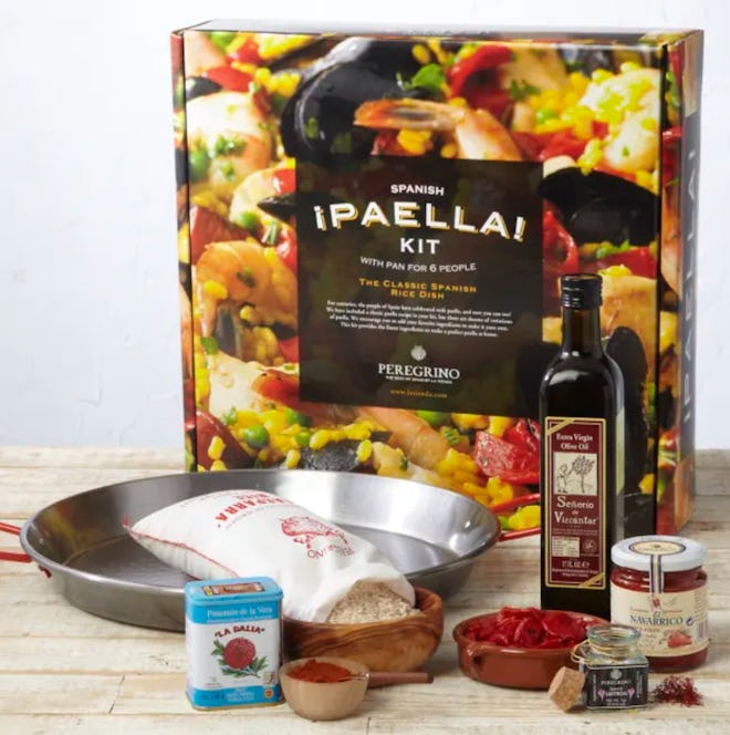 La Tienda Traditional Paella Kit with Pan by Peregrino