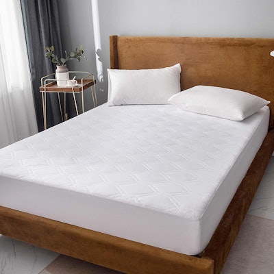 LANDERLY Cooling Mattress Pad