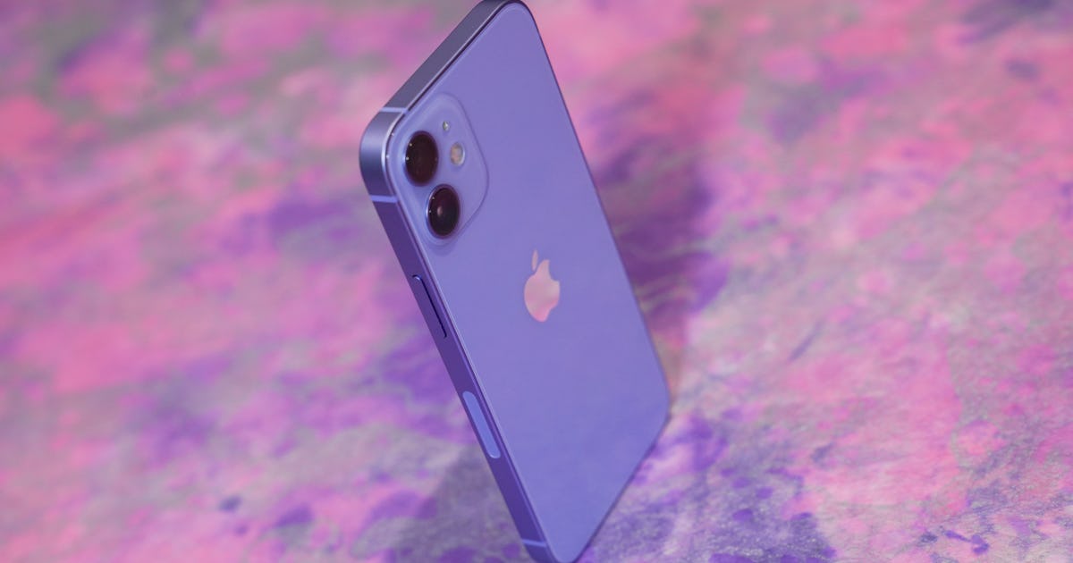 We Got The Purple Iphone 12 Mini Early And It S Absolutely Sick