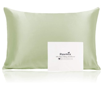 Ravmix 100% Silk Pillowcase for Hair and Skin