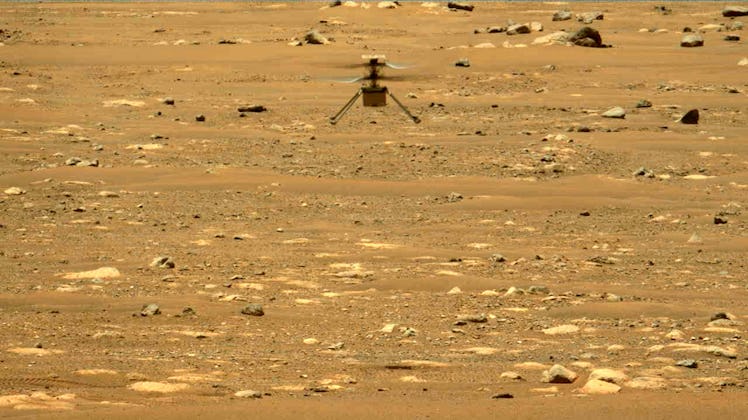 perseverance takes picture of mars helicopter ingenuity