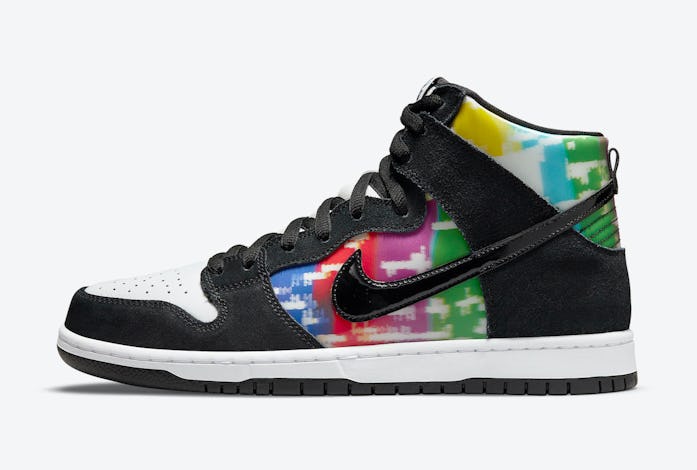 Nike SB "TV Signal" Dunk High