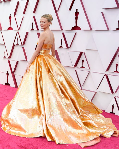 Carey Mulligan's gold gown at the Oscars deserves its own award.