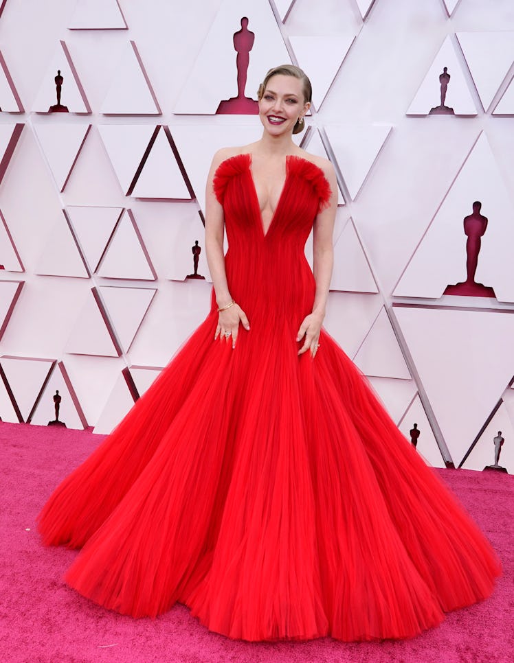 Amanda Seyfried at the 93rd Annual Academy Awards in a red gown