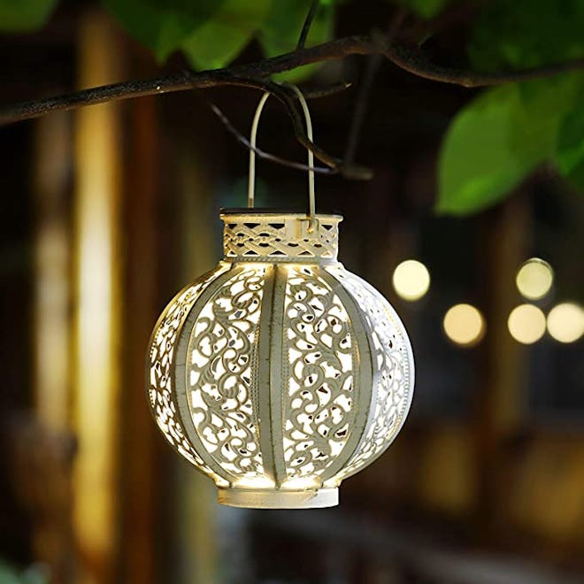 Maggift Hanging Solar Lanterns (2-Pack)