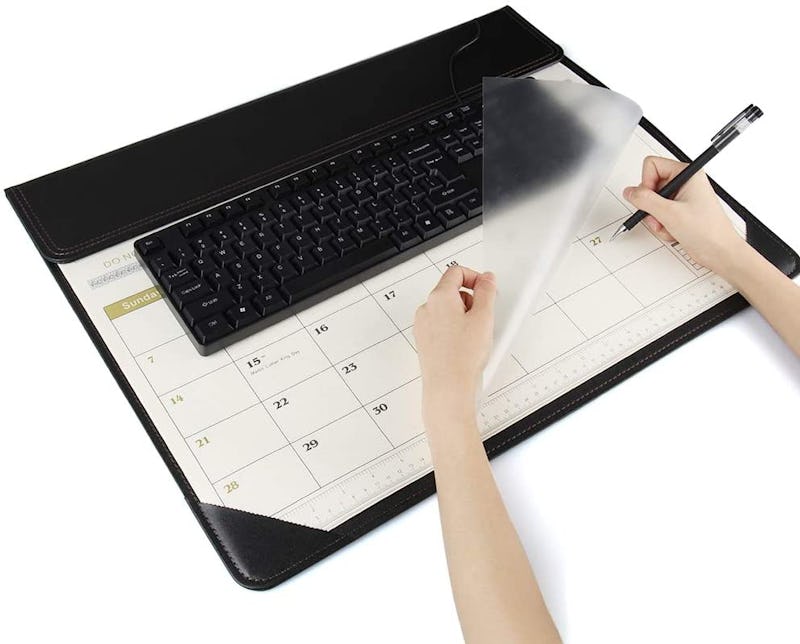The 7 Best Desk Calendars