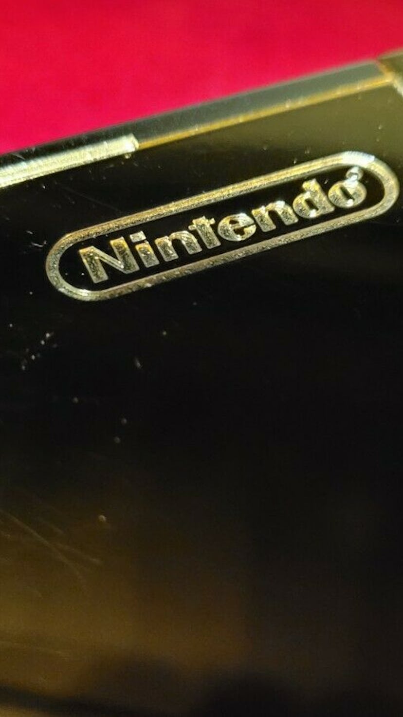 A gold Nintendo Wii made for Queen Elizabeth II. Games. Gaming. Consoles. Retro games. Video games.