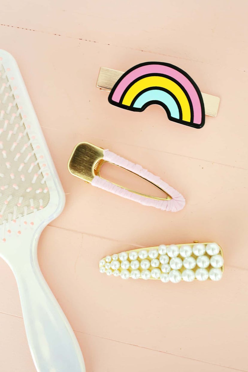 homemade barrettes are a great DIY mother's day gift idea 