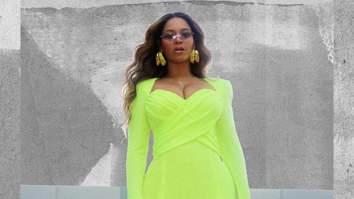 beyonce neon green dress Beyonc Wears Head-to-Toe Neon Green in Her Latest Instagram