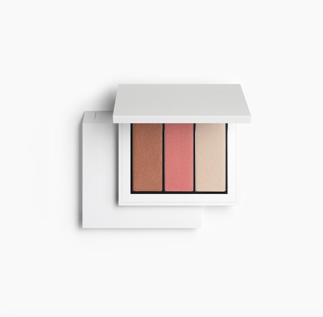  Cheek Colour in 3 Palette 