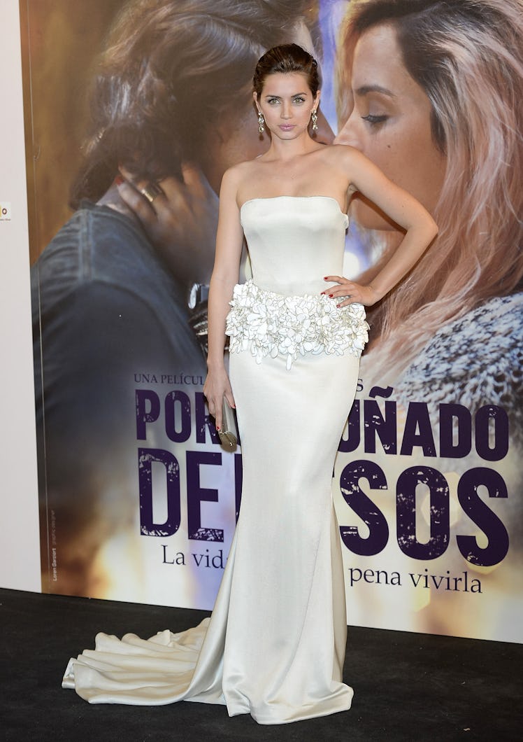Ana de Armas attends the 'Por Un Punado de Besos' premiere
