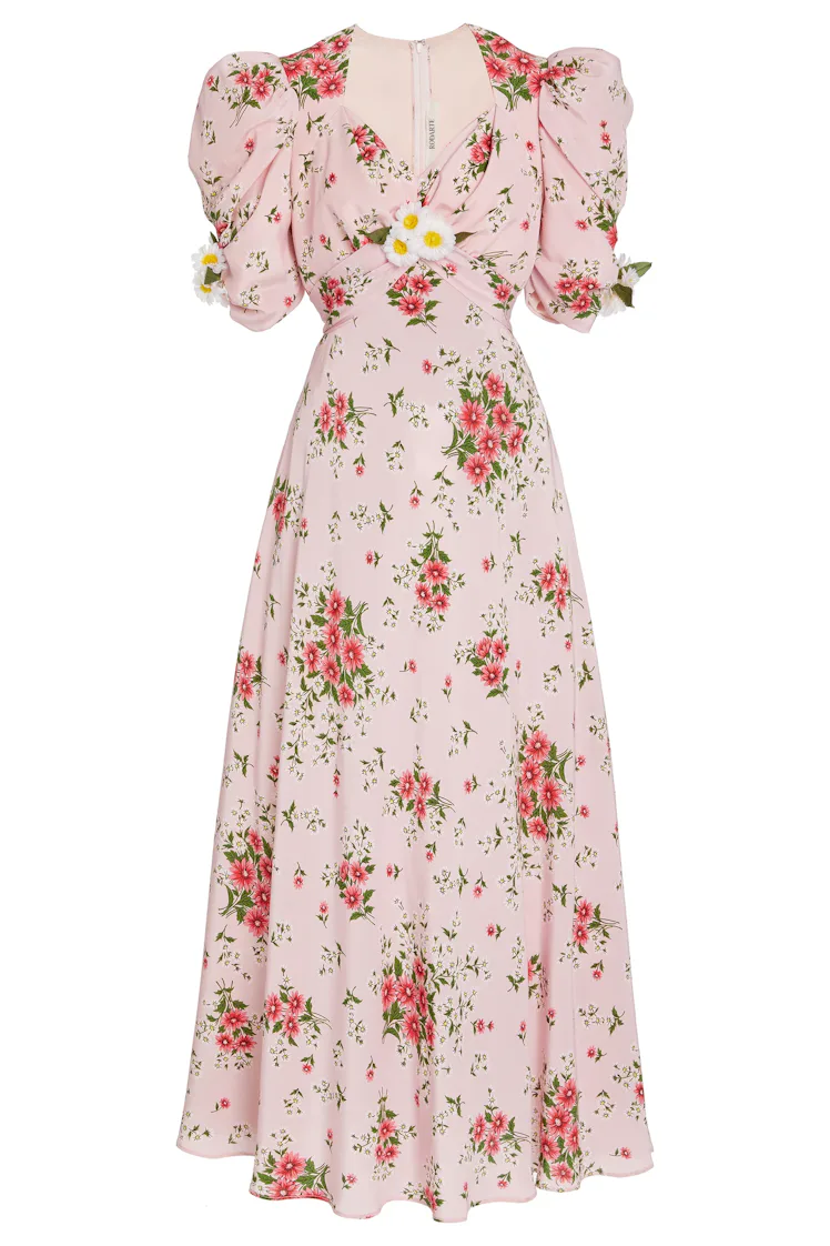 kendall jenner pink floral dress Kendall Jenner spreads colours of her beauty as she rocks pink floral dress on Easter