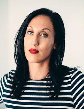 Nina Renata Aron