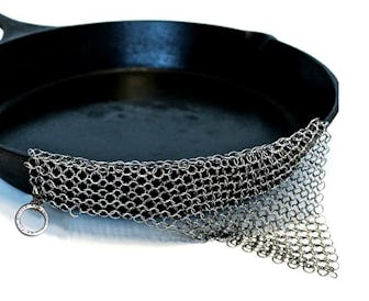 The Ringer - The Original Stainless Steel Cast Iron Cleaner