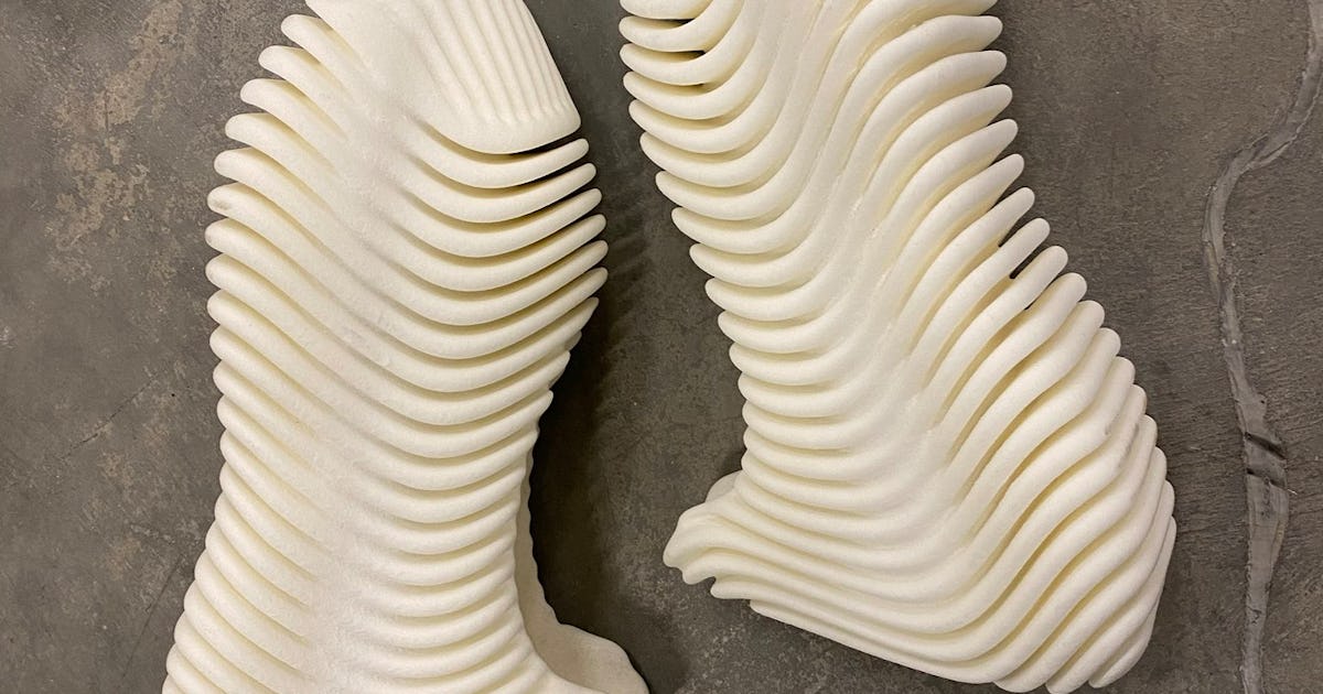 Kanyeâs weird-looking âYZY Roseâ sneaker will hit NBA basketball courts soon