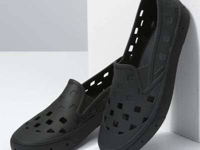 Van crocs deals
