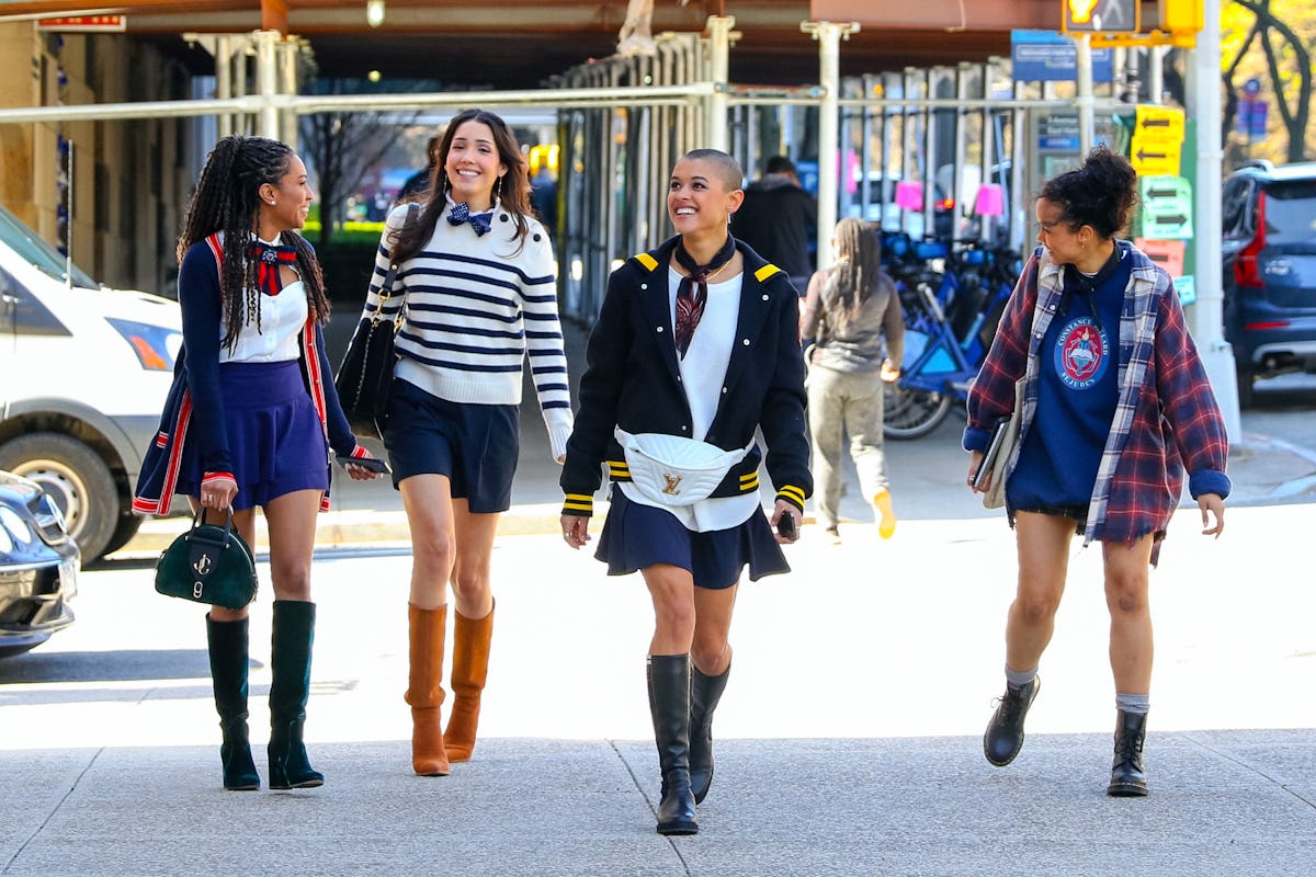 All The Best Looks From The Gossip Girl Reboot We Ve Seen So Far All The Best Looks From The Gossip Girl Reboot We Ve Seen So Far