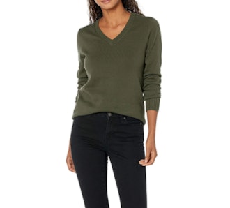 Amazon Essentials 100% Cotton Long-Sleeve V-Neck Sweater