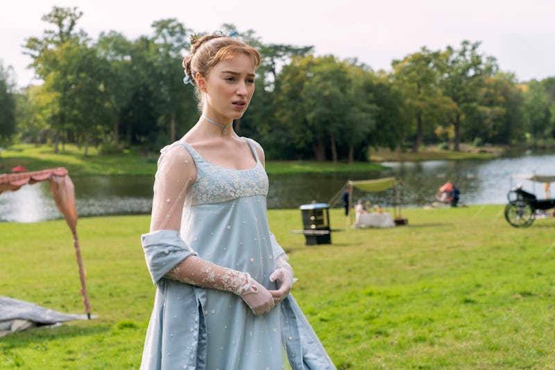 Phoebe Dynevor in 'Bridgerton'