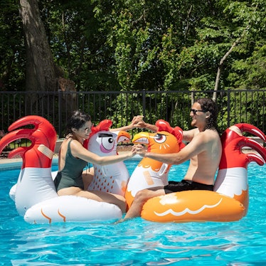 SCS Direct Chicken Fight Pool Float Game (Set Of 2)