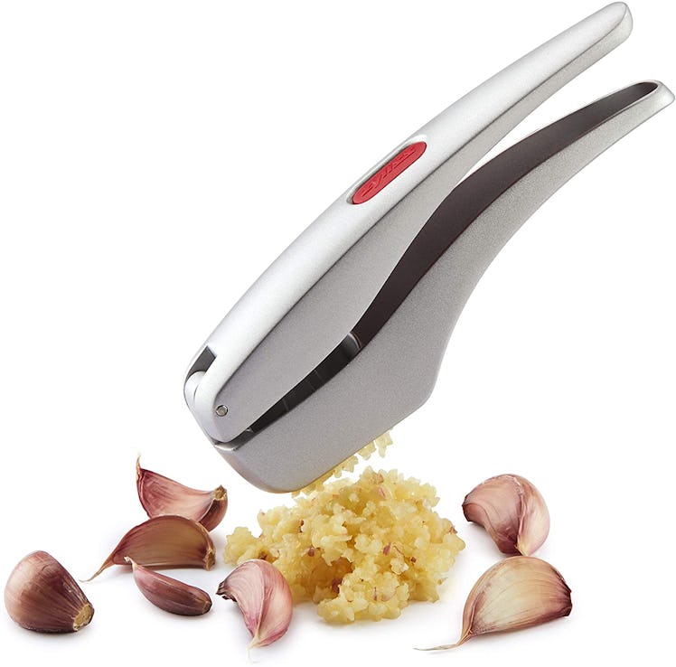 ZYLISS Garlic Press Crusher, Mincer and Peeler W/ Built In Cleaner