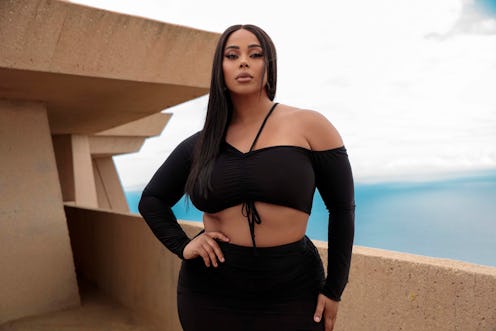 Tabria Majors is teaming up with Boohoo on an inclusive, 2000s-inspired fashion collection available...
