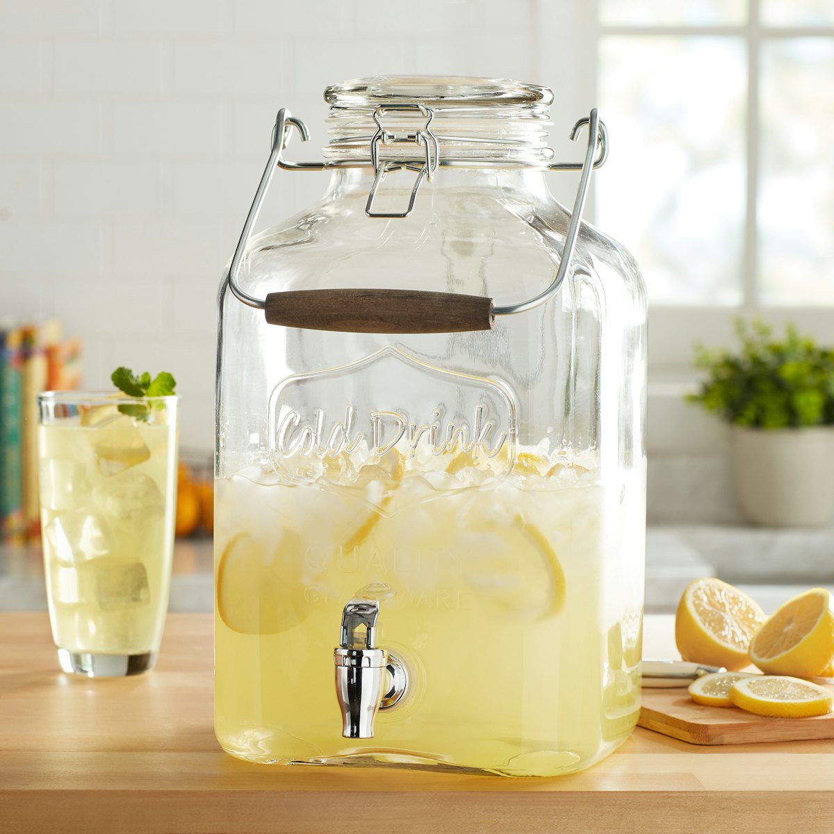 Better Homes & Gardens 2 Gallon Glass Beverage Dispenser 