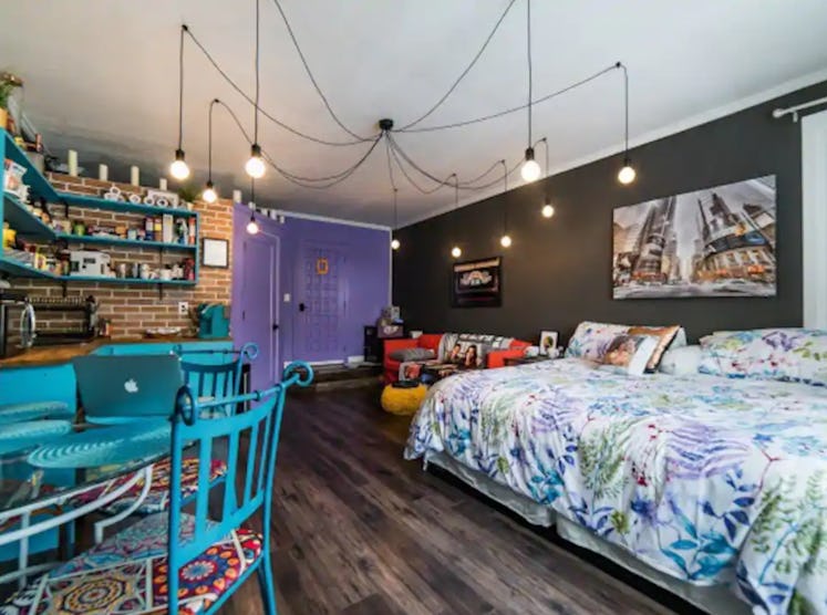 A 'Friends'-themed Airbnb is an experience people can enjoy leading up to the reunion. 