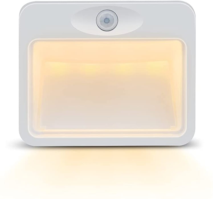 LAMIKO LED Motion Sensor Night Light