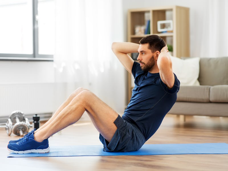 Man doing a crunch.