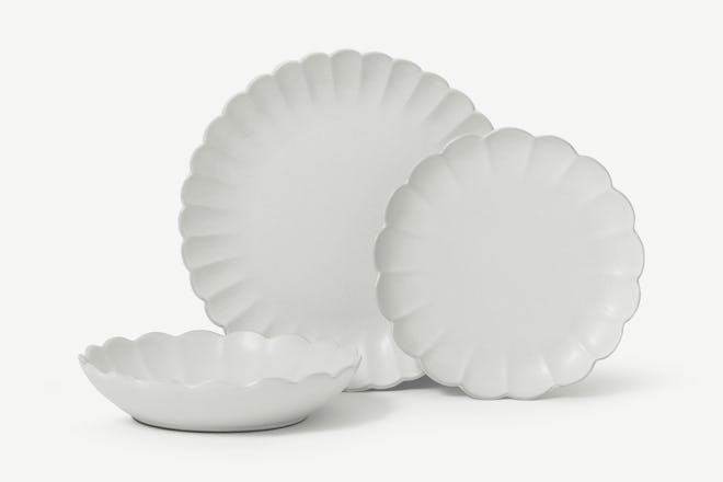 Caeser 12 Piece Scalloped Edge Dinner Set, Chalk