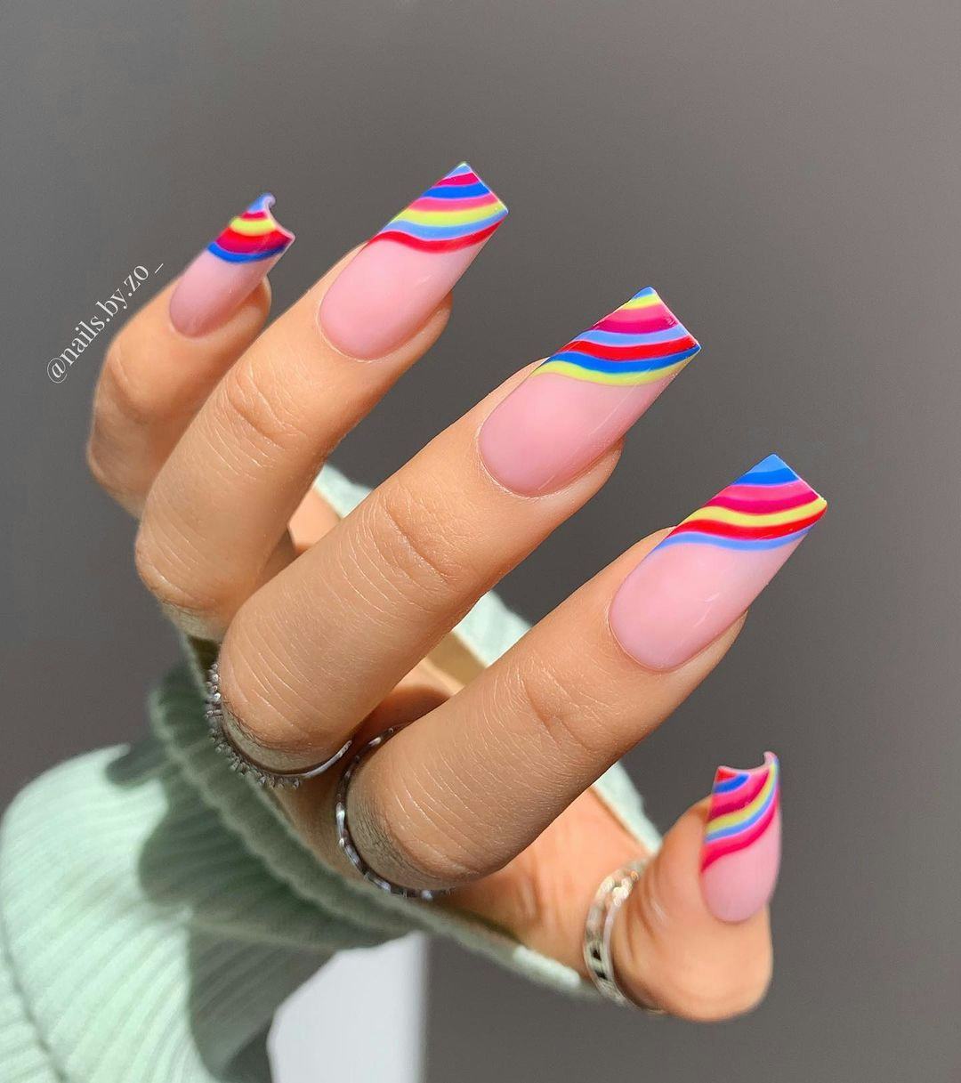 15 Modern Ways To Wear A French Manicure