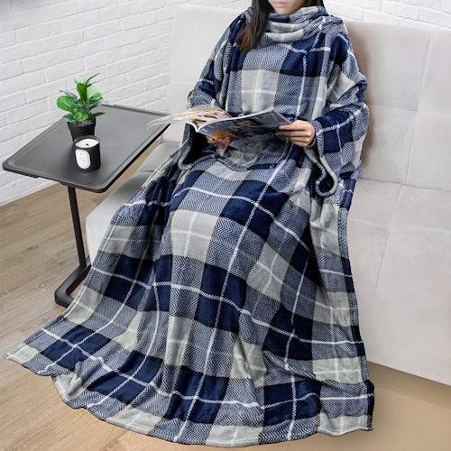 PAVILIA Premium Fleece Blanket with Sleeves