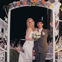 Sophie Turner marries Joe Jonas in Las Vegas.