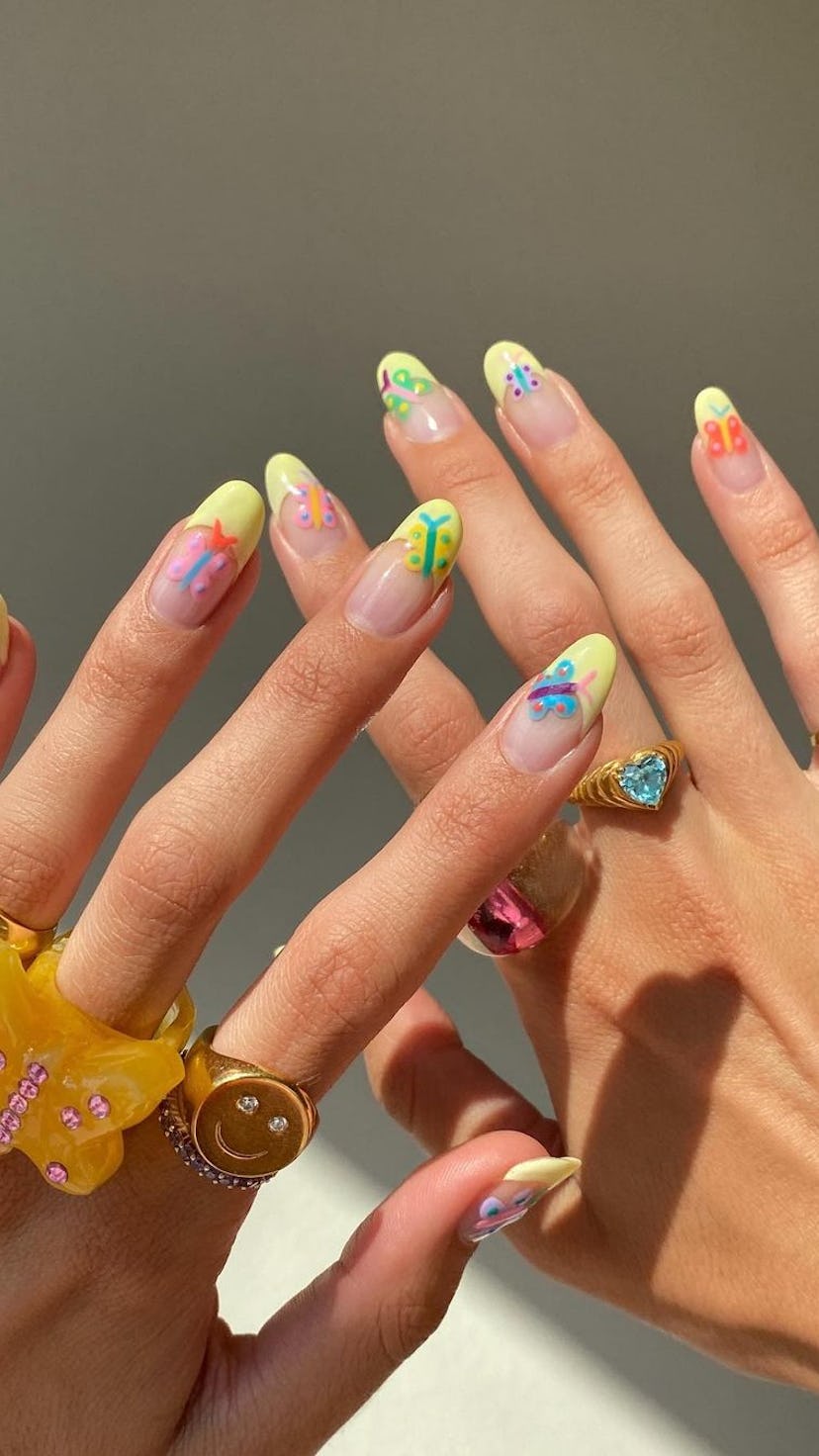 Summer french tips inspo