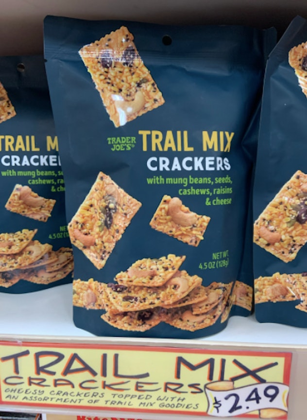 trail mix cracker