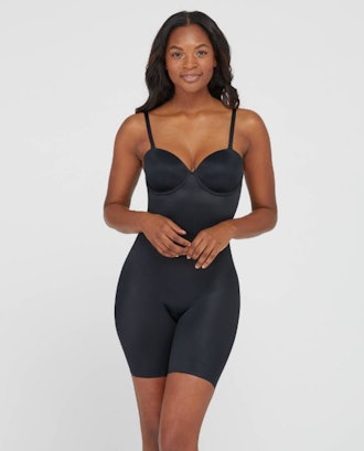 Assets by Spanx Women's Flawless Finish Strapless Cupped Midthigh Bodysuit