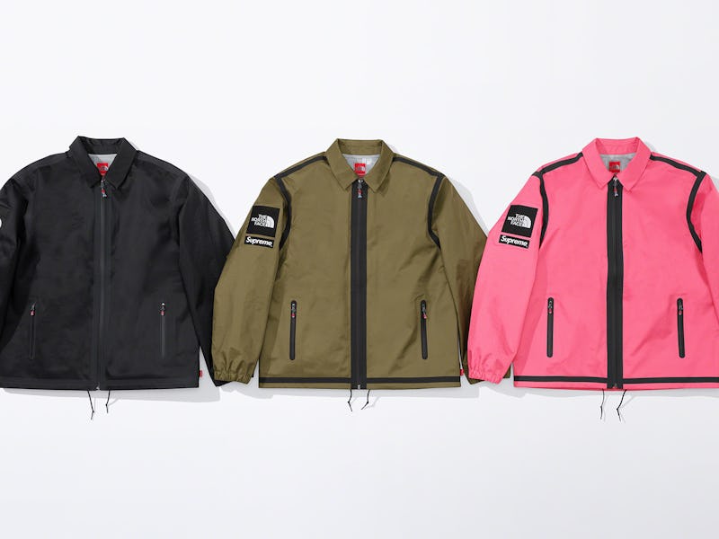 Supreme THE NORTH FACE Summit Series 新品 Supreme and The North Face's Summit Series collab is a taped