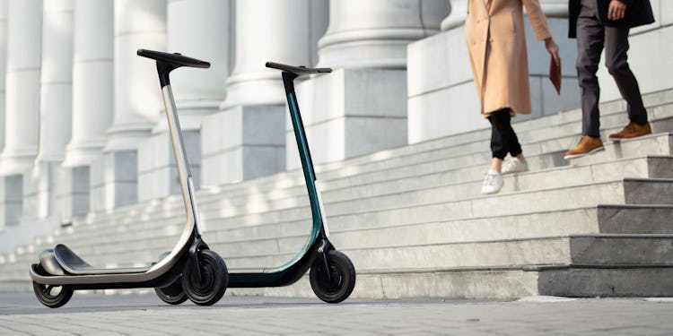 The Scotsman is billed as the world’s first unibody carbon fiber e-scooter.
