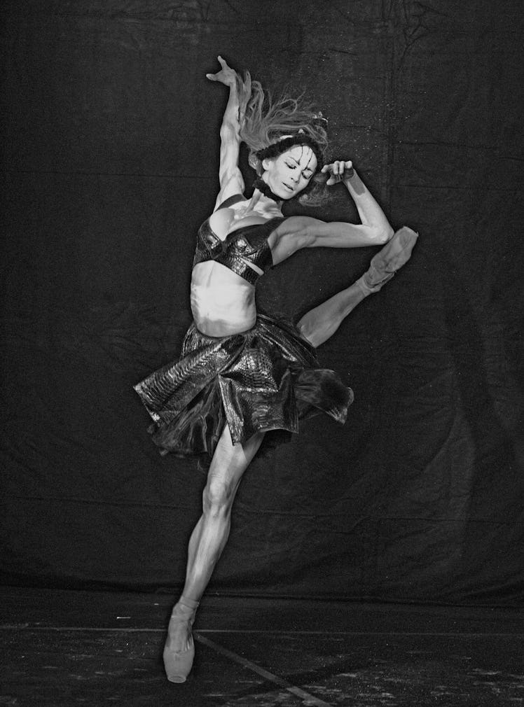 Polina Semionova leaping